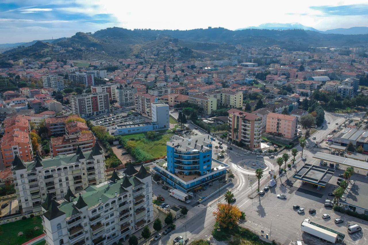 B&B Palazzo Del Toro Montesilvano Marina 외부 사진