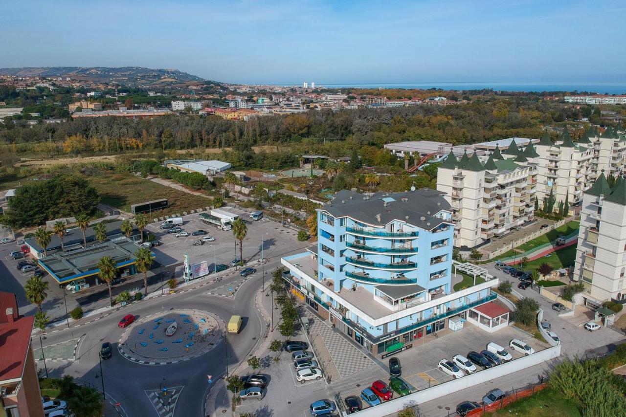 B&B Palazzo Del Toro Montesilvano Marina 외부 사진