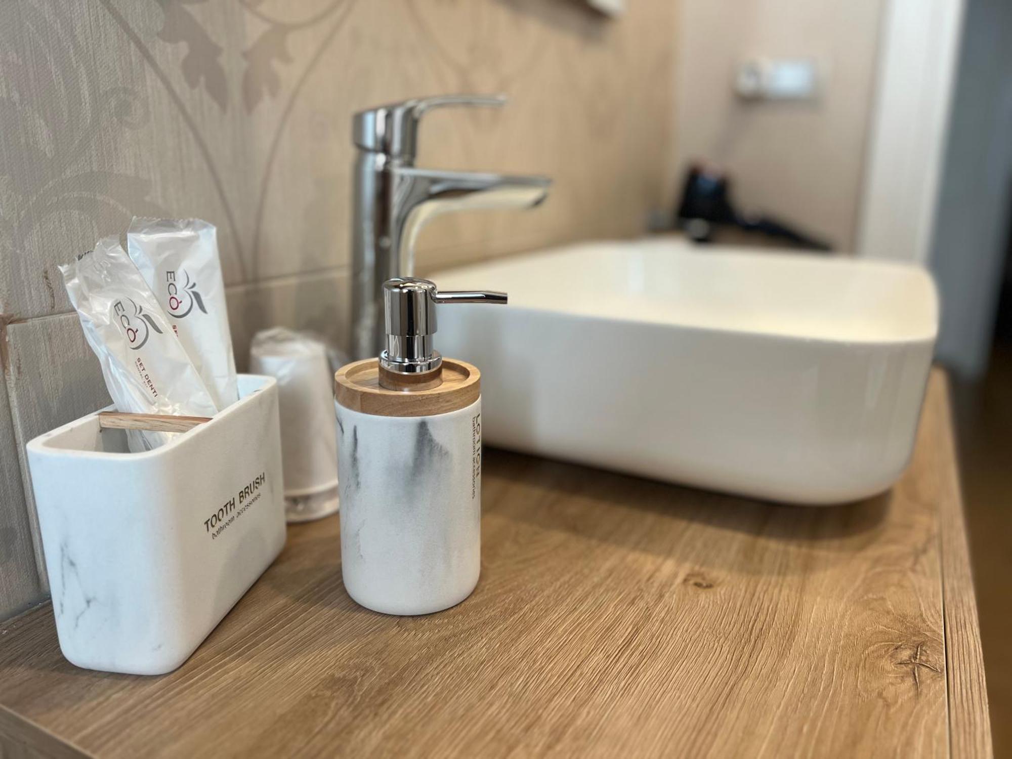 B&B Palazzo Del Toro Montesilvano Marina 외부 사진